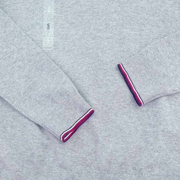 NWT- Tommy Hilfiger sweater women’s size small color gray - Picture 5 of 9